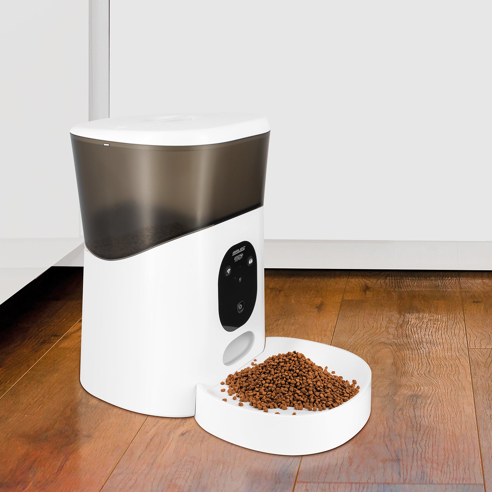 Arlec 5L automatic pet feeder with camera, Grid Connect smart pet food dispenser