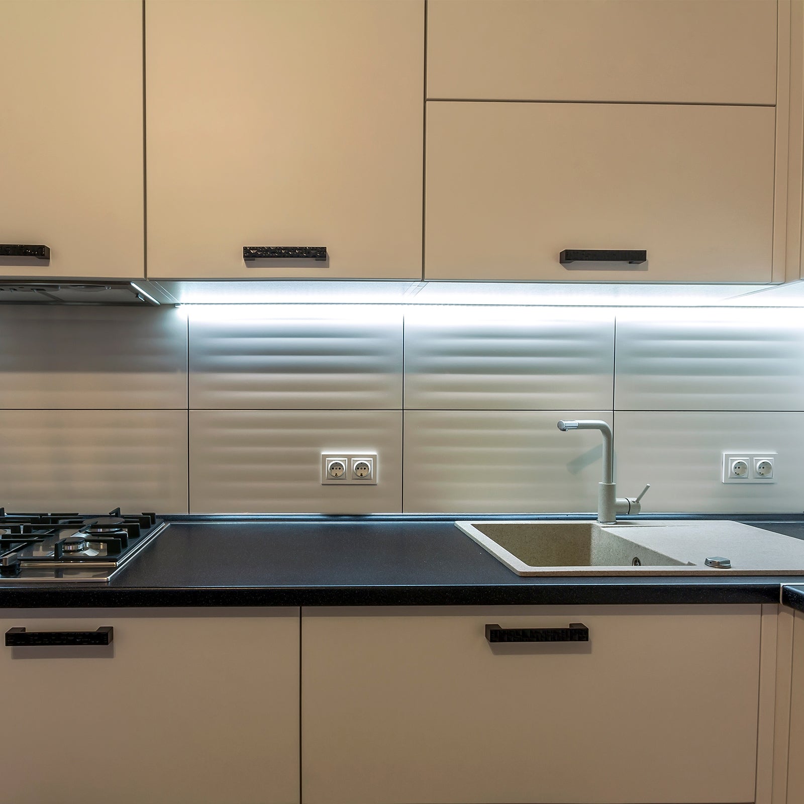 Arlec slimline smart linkable LED bar light, Grid Connect lighting