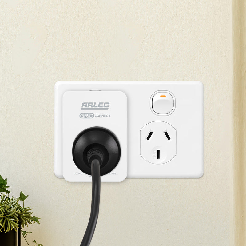 Arlec white smart plug socket with energy meter, single pack Grid Connect power adaptor